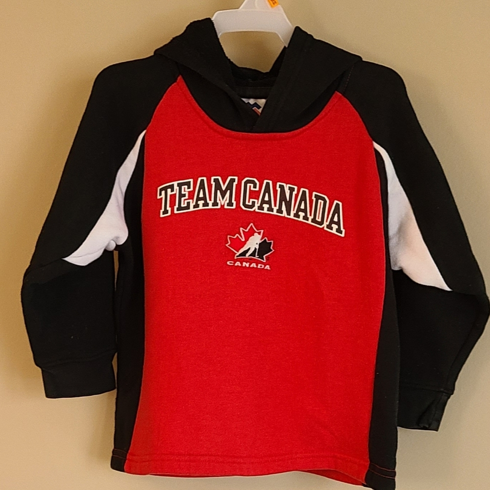 Team Canada black/red pullover hoodie
